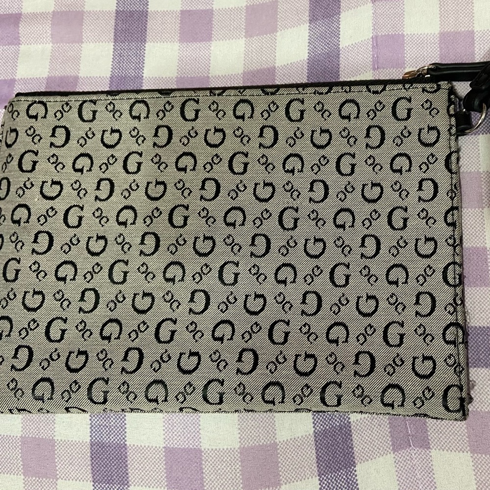 Wristlet - Picture 4 of 4